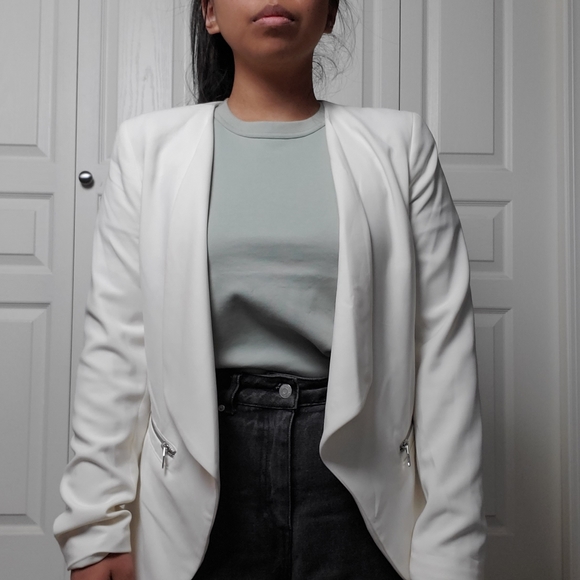 White Blazer - Picture 1 of 5